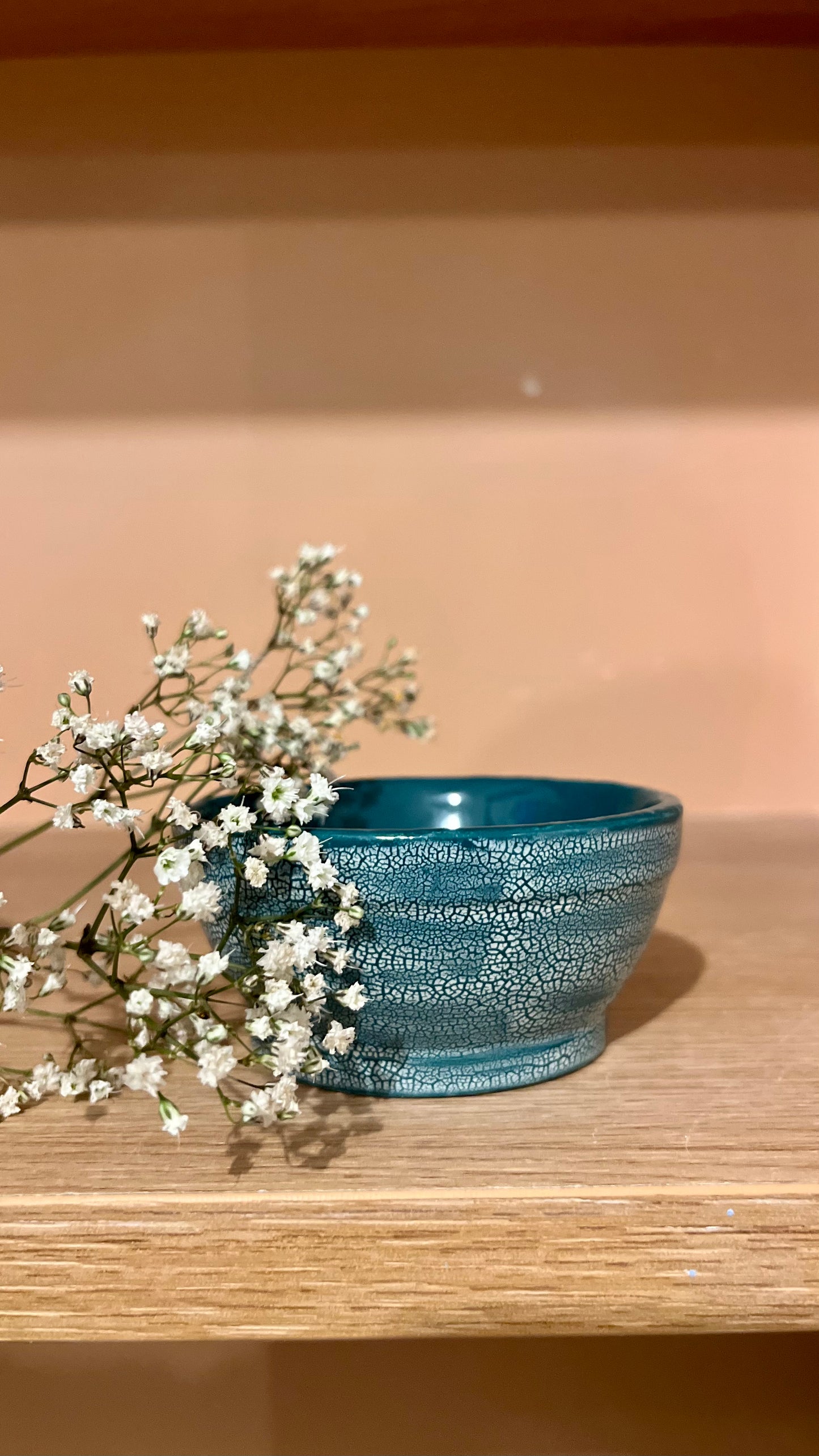 Ceramic paint - White flake effect (cracked)