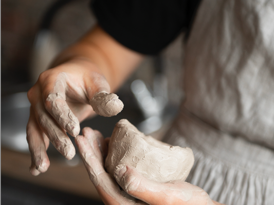 Cours de modelage, tournage et mosaïque 