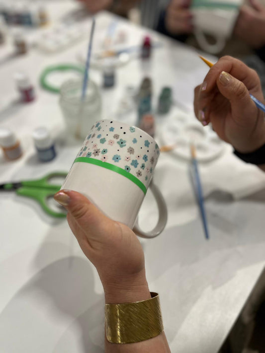 ☕️ Atelier de peinture sur mug émaillé - Marché de Noël de La Villette