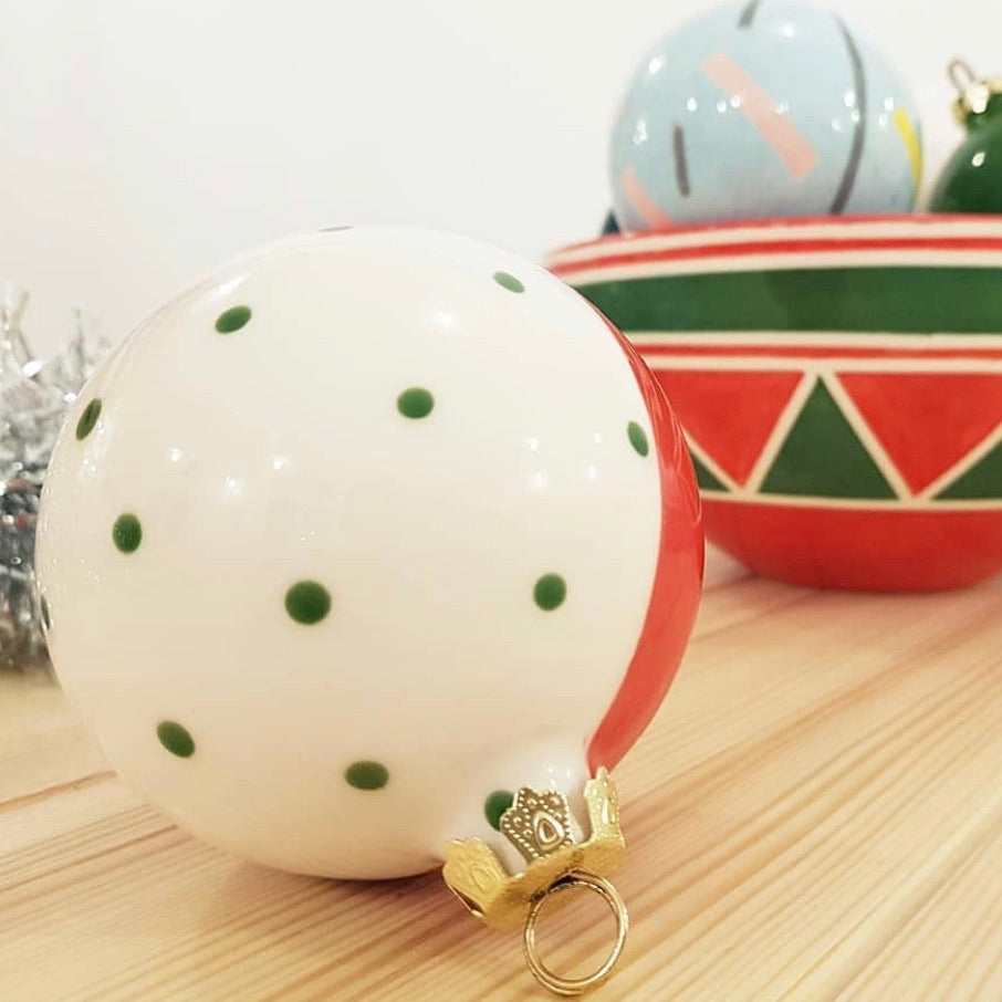 Céramique à décorer - Grande boule de Noël 8,5cm